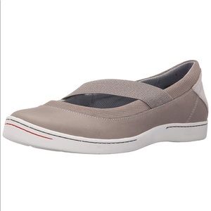 BNIB Ahnu Telegraph Leather Mary Jane Sneaker